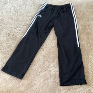 Men’s black Adidas pants size L, great condition